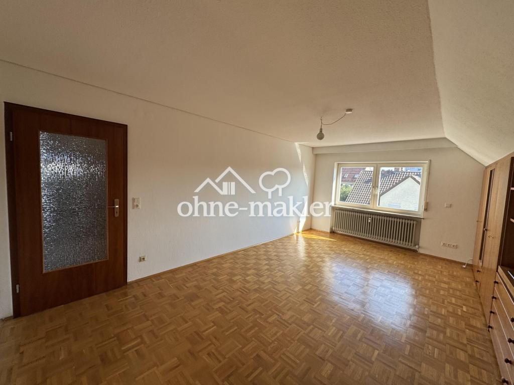 Helle, geräumige und frisch sanierte 2,5 Zimmer-Dachgeschosswohnung - Foto 1