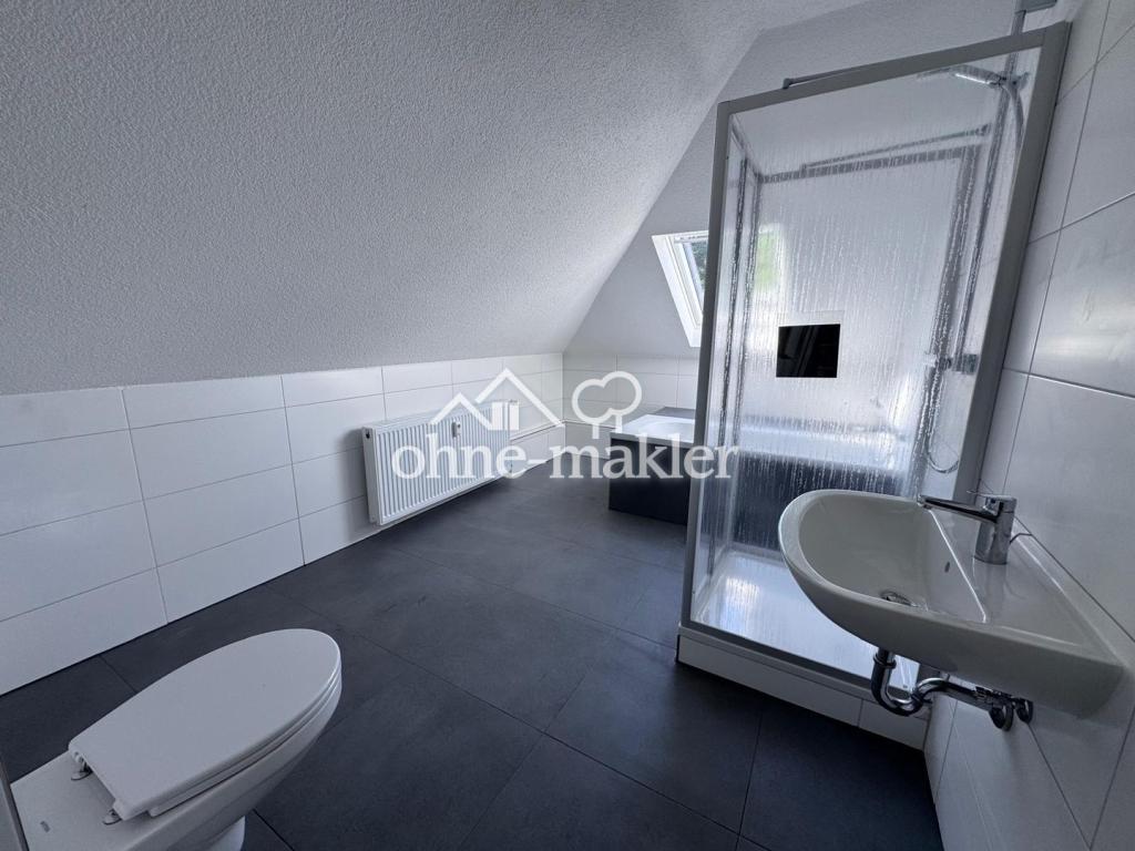 frisch sanierter 5 - Zi DG-Wohntraum mit Fernblick und Gartenanteil in einer Villa - Foto 1