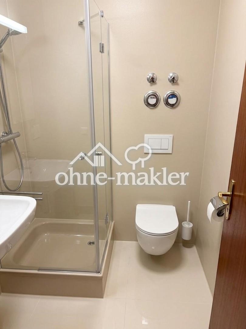 Frisch renovierte 2-Zimmer-Wohnung mit großem Westbalkon, Aufzug & Stellplatz - Photo 5