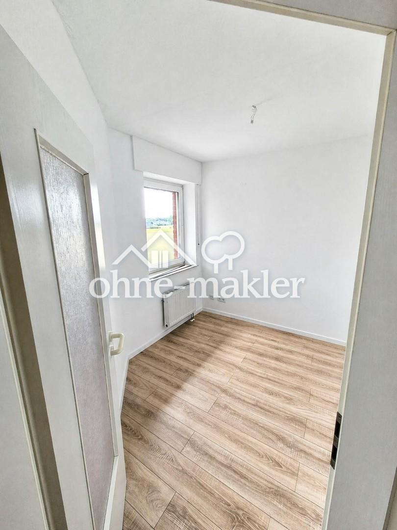 Erstbezug nach Sanierung: helle 3-Zimmer Wohnung - Foto 2