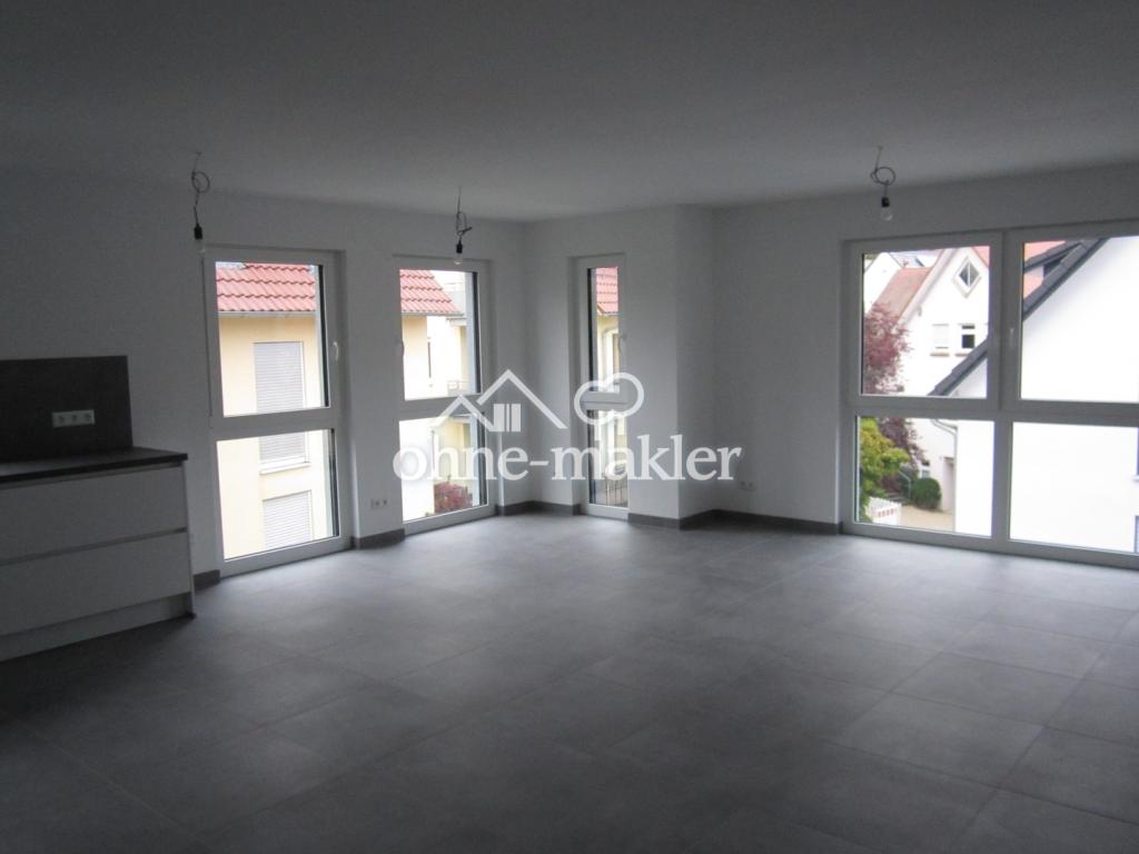 Neubau 2,5-Zimmer-Wohnung 2. OG in Herrenberg mit Küche, Garage, Wallbox, gehobene Ausstattung - Foto 1