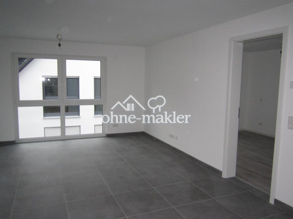 Neubau 2,5-Zimmer-Wohnung 2. OG in Herrenberg mit Küche, Garage, Wallbox, gehobene Ausstattung - Foto 3