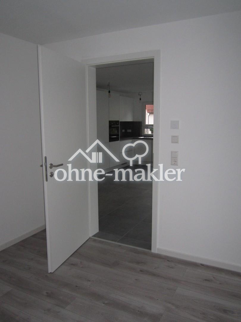 Neubau 2,5-Zimmer-Wohnung 1. OG in Herrenberg mit Küche, Garage, Wallbox, gehobene Ausstattung - Foto 4