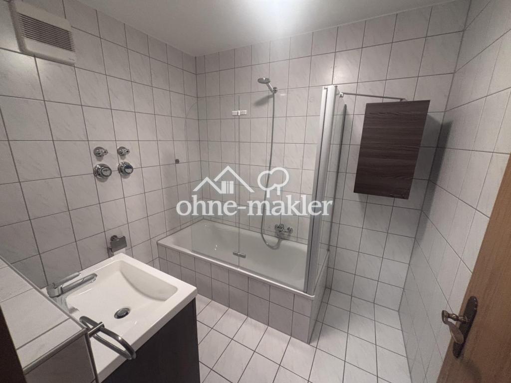 Charmante 2-Zimmer-Wohnung mit Balkon, Stellplatz und Einbauküche – Erstbezug nach Renovierung - Photo 5