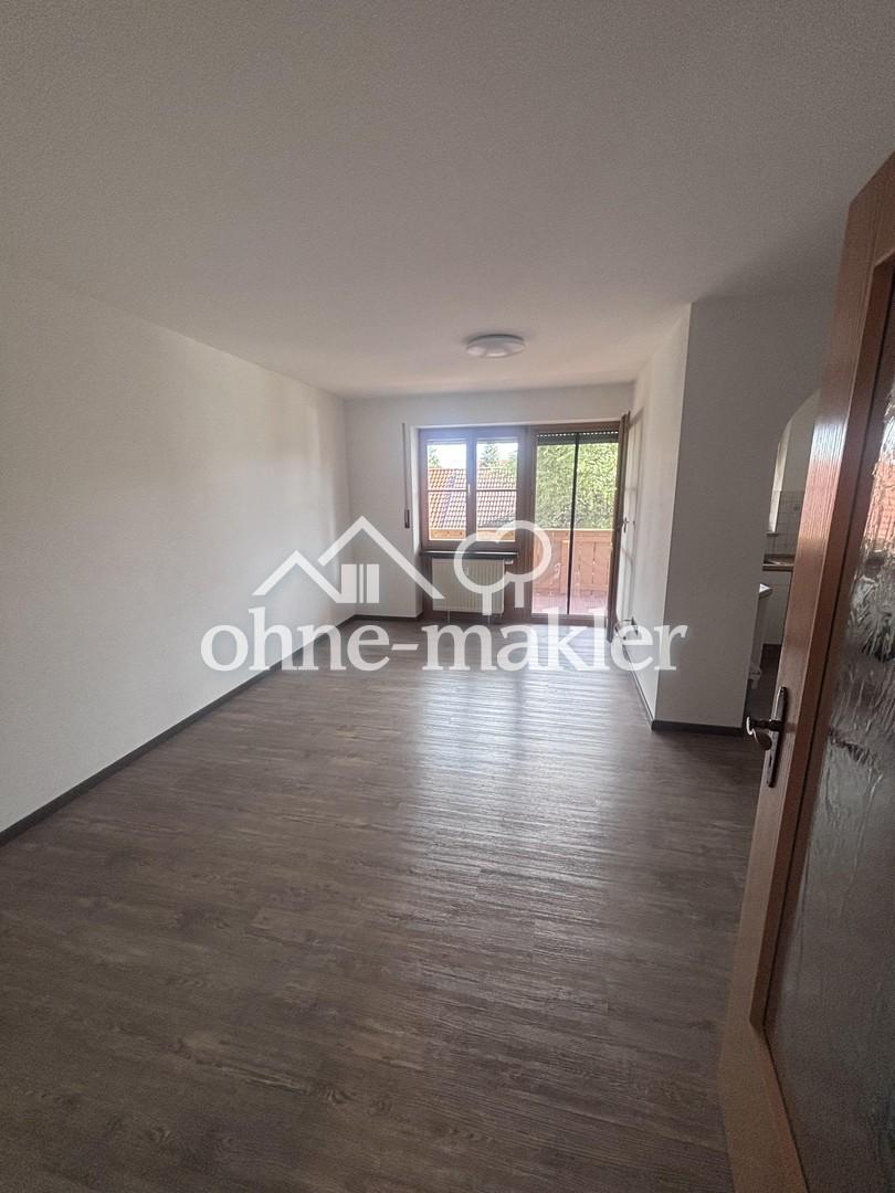 Charmante 2-Zimmer-Wohnung mit Balkon, Stellplatz und Einbauküche – Erstbezug nach Renovierung - Photo 2