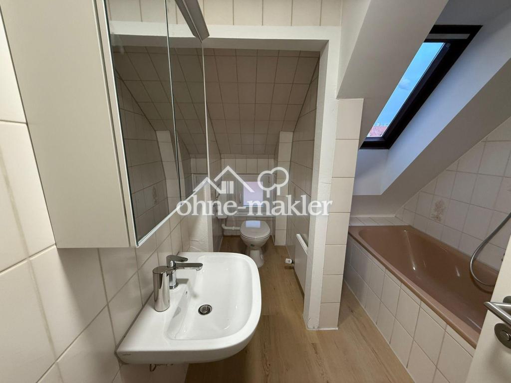 Möbliertes WG-Zimmer (eigene Etage) in 4er-Frauen-WG in Heilbronn-Neckargartach - Foto 5