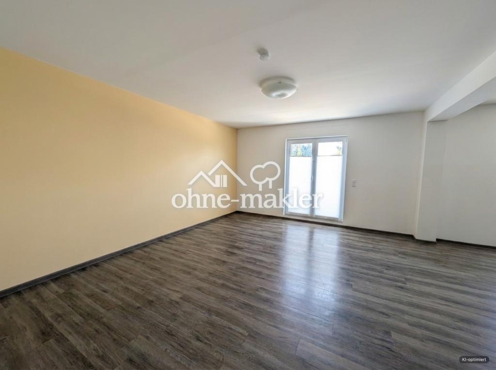 Schöne 3-Zimmer-Erdgeschosswohnung mit Terrasse und EBK – ca. 110 m² neuwertig - Foto 1