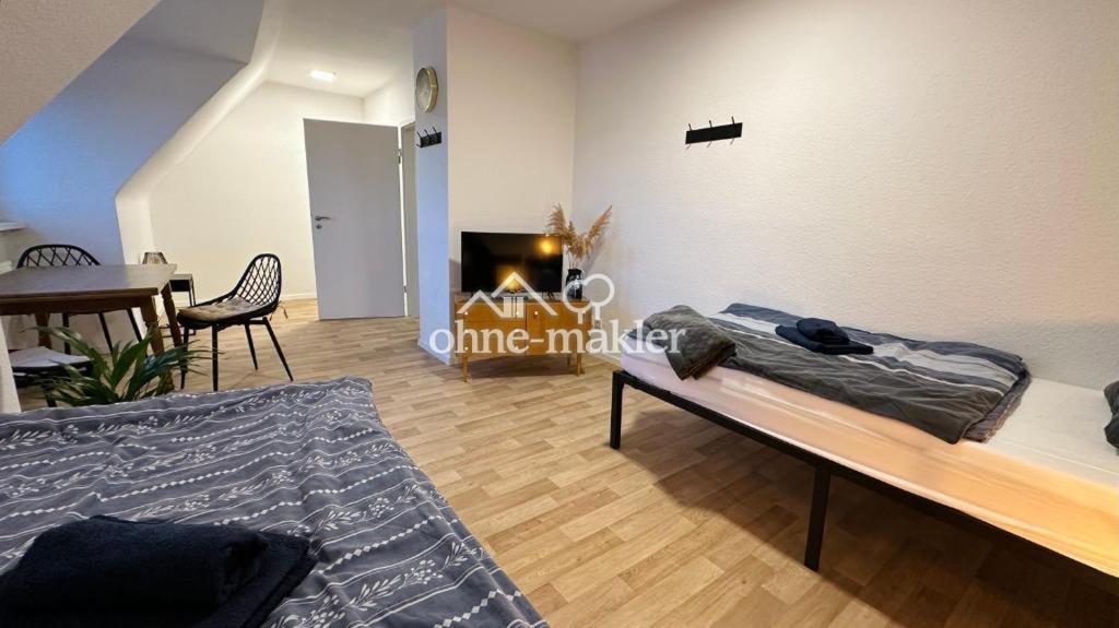 Helle 2-Zi.-Dachgeschosswohnung mit Einbauküche - Foto 5