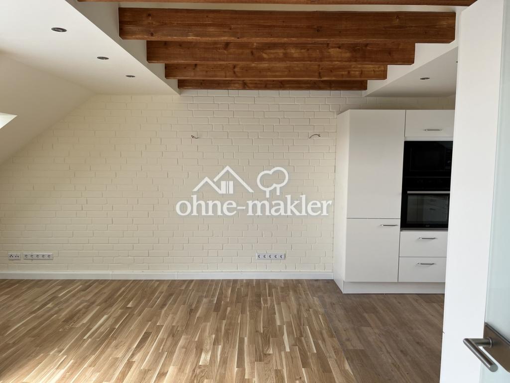 Gemütliche und klimatisierte Dachgeschosswohnung mit Tageslichtbad und Südbalkon - Foto 5