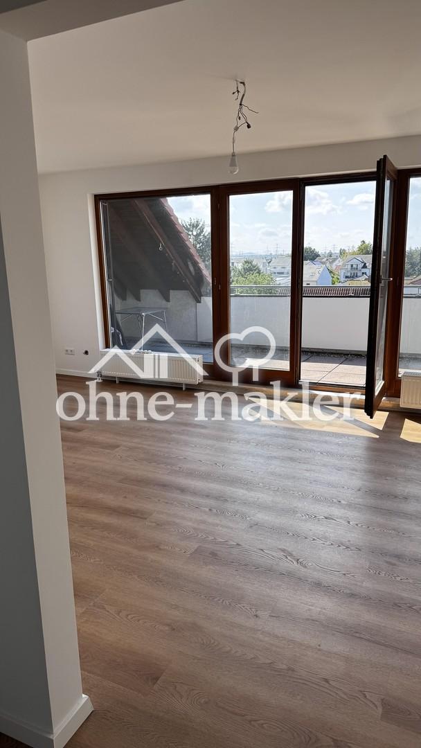 Erstbezug nach Renovierung: Moderne 2ZKB mit großer Dachloggia, EBK und Stellplatz - Foto 1