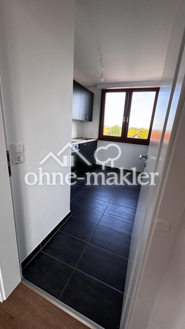 Erstbezug nach Renovierung: Moderne 2ZKB mit großer Dachloggia, EBK und Stellplatz - Foto 2