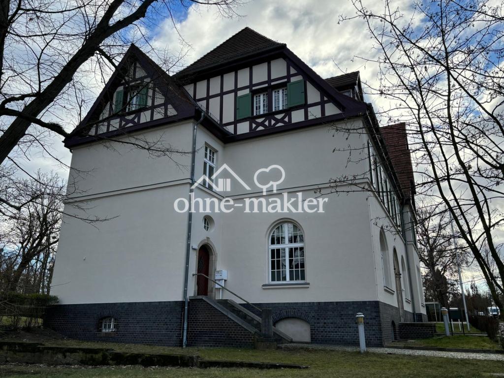 Wohnen im Denkmal: frisch sanierte 143-m²-Dachgeschosswohnung mit Haus-im-Haus-Charakter - Photo 5