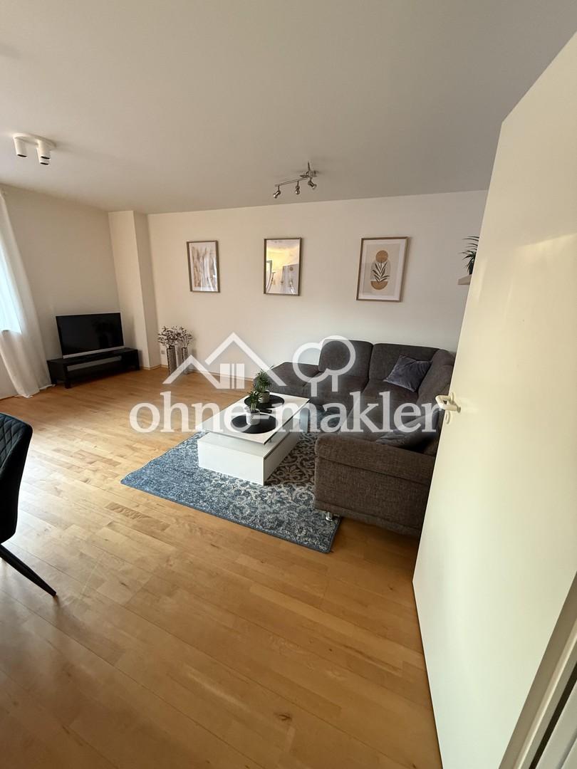 Helle,Schöne Wohnung Stadtmitte, Möbliert, Aufzug, Balkon - Foto 1