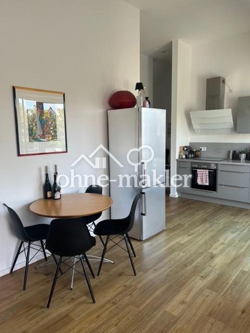 Helle, modernisierte 2-Zimmer-Dachgeschosswohnung mit Dachterrasse in Hannover – List - Photo 5