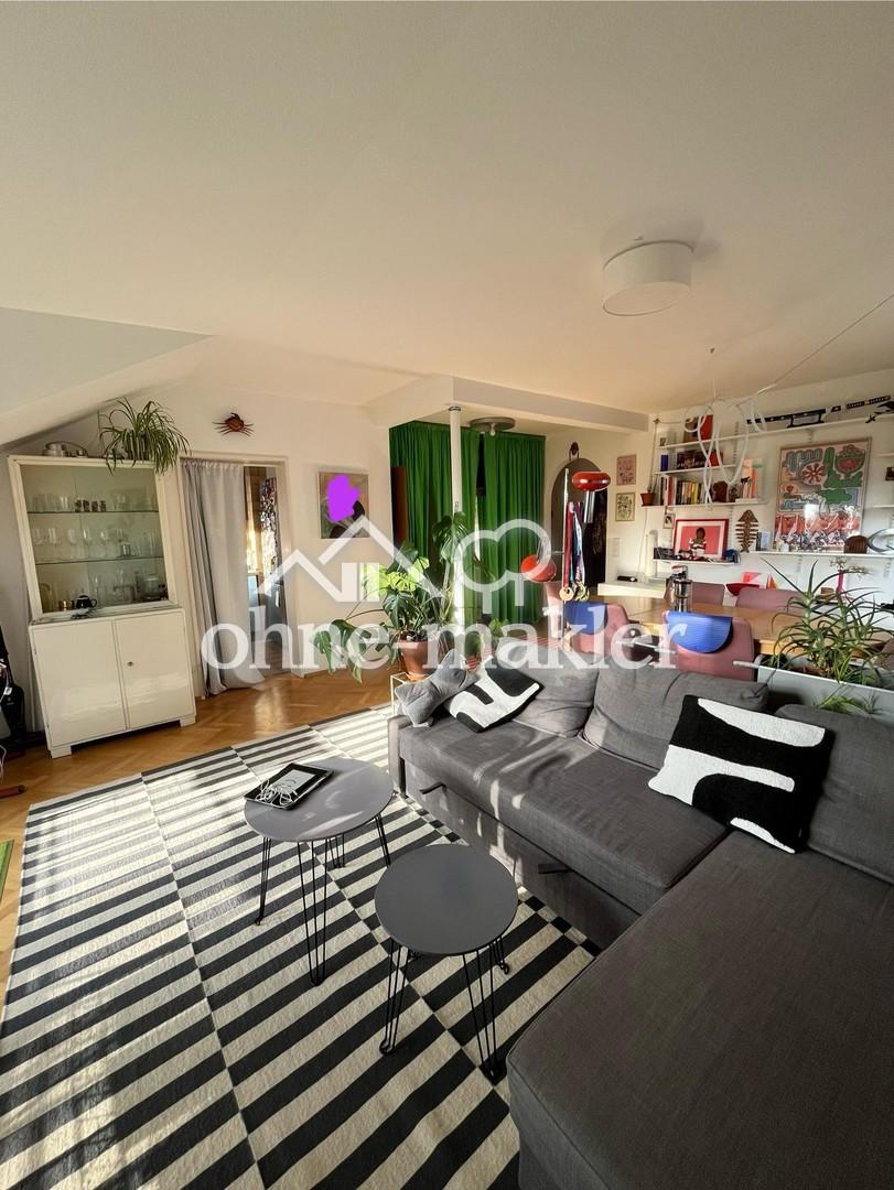 Sonnige Dachgeschosswohnung in Köln-Weiden - Photo 1