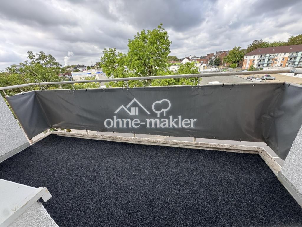 Renovierte 2,5 Zimmer Wohnung in zentraler Lage mit 2 Balkonen - Photo 4