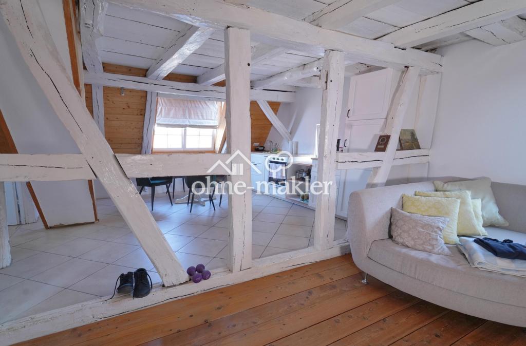 Geschmackvolle und voll möblierte Wohnung mit Einbauküche in Oberderdingen - Foto 1