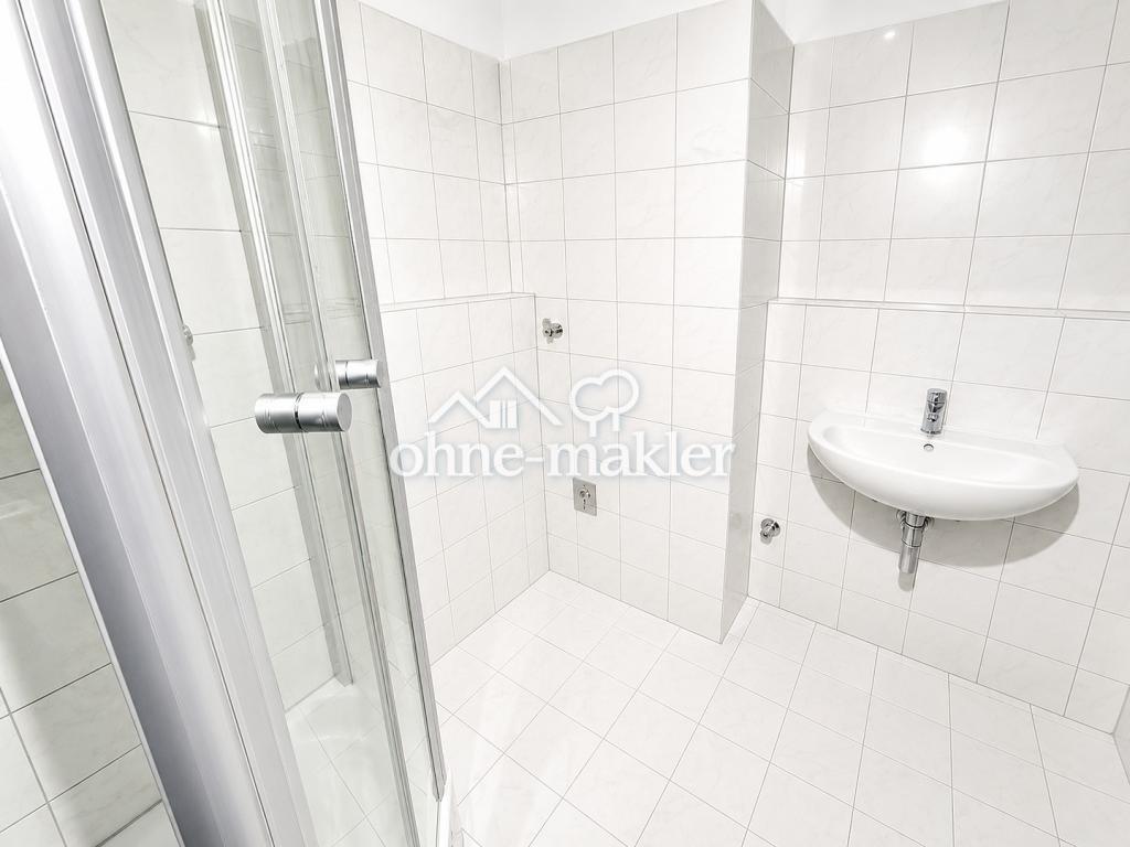 3 Zimmer Wohnung mit neuer Einbauküche / WG geeignet - Foto 4