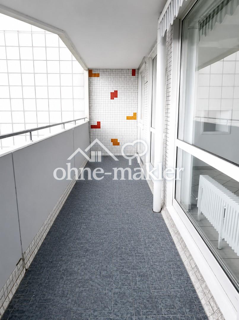 110 m² Wohnkomfort: Helle, sanierte 4-Zimmer-Wohnung mit Balkon - Photo 1