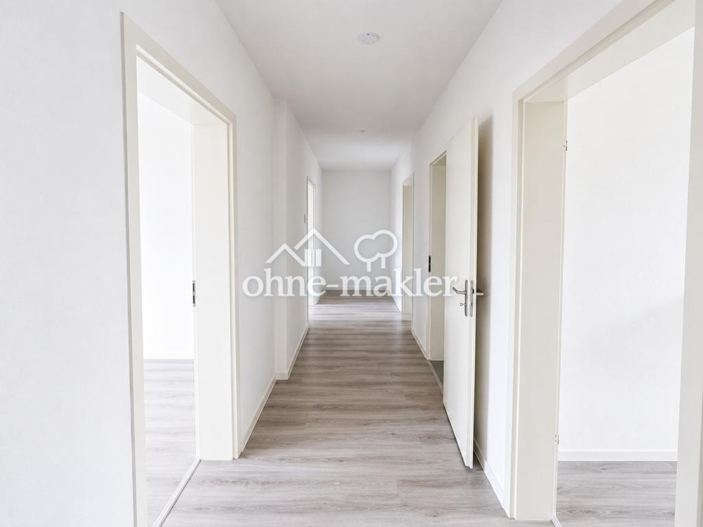 Großzügige 4-Zimmer-Wohnung mit Einbauküche in Wilhelmshaven - Photo 3