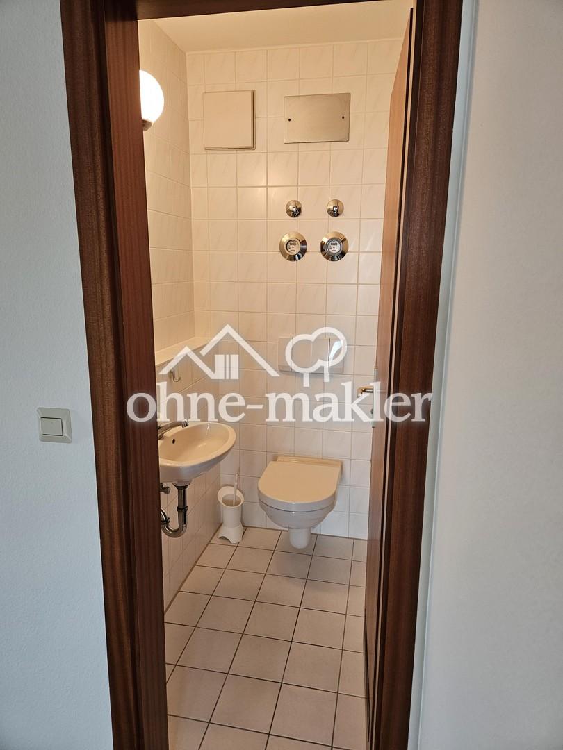 Neu renovierte DG-Wohnung zentr. Lage von Salach - Photo 4