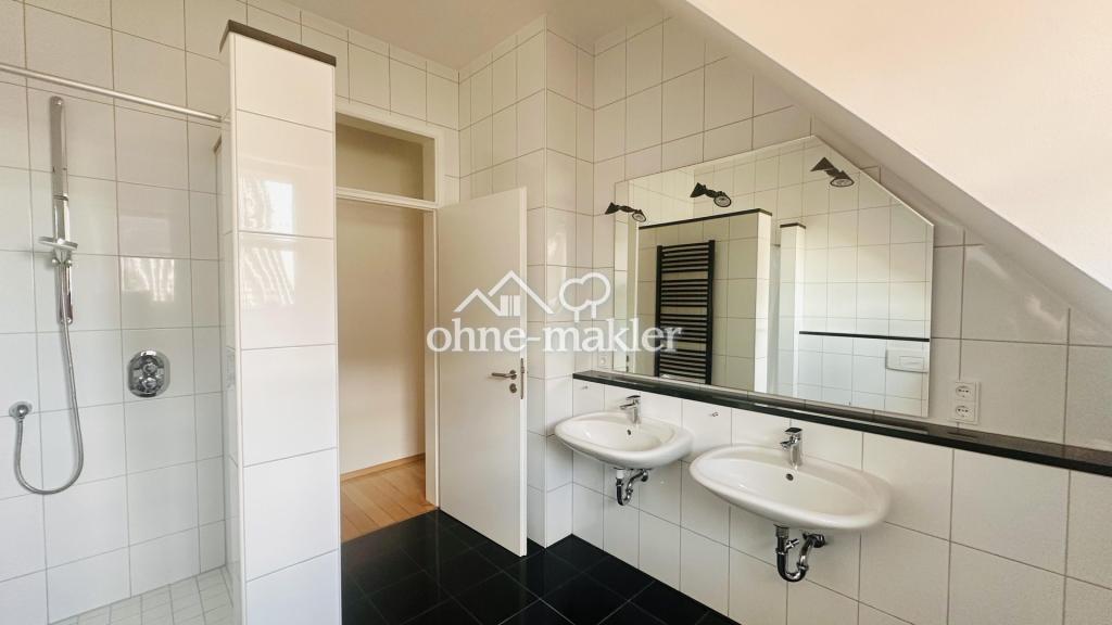 Traumhafte ca. 135 m² große Wohnung mit Garten, Balkon und Garagenstellplatz - Foto 4
