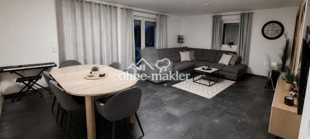 *Neuwertig & Zentral*: Geräumige 4-Zi.-Wohnung mit Balkon & Gäste-WC in Westerbeck - Foto 1