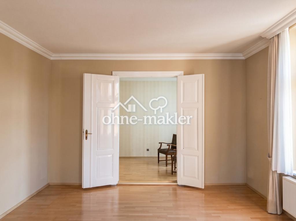 zentral gelegenen Wohnung in denkmalgeschützter Altbauvilla - Foto 4