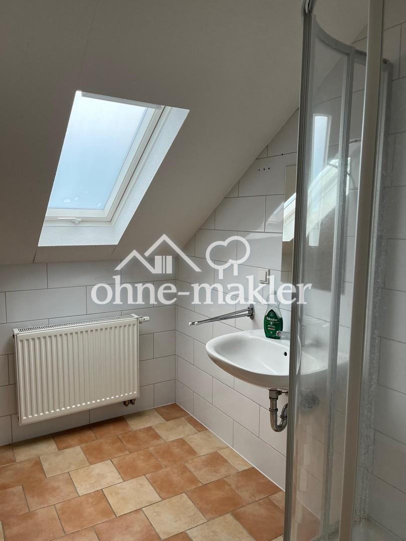 Attraktive 2-Zimmer-Dachgeschosswohnung in Ludwigshafen am Rhein - Photo 1