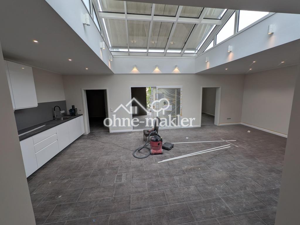 Erstbezug! Neue 5-Zi Wohnung in Rüdesheim mit Einbauküche, Terrasse, und Fußbodenheizung - Foto 1