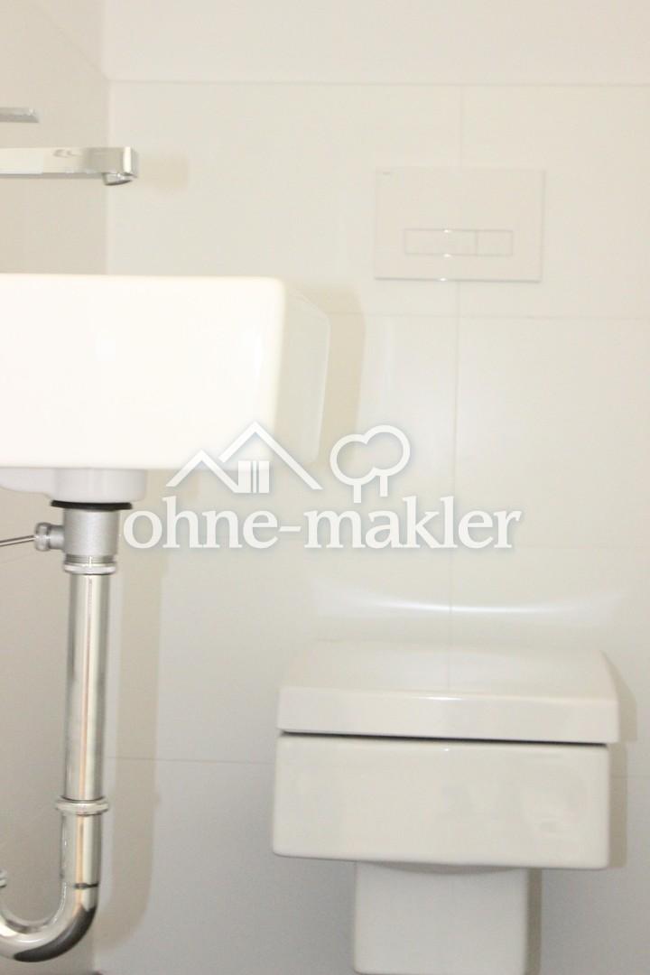 3,5-Zi-Whg / gr. Wohnküche / Vollbad / Gäste-WC / Terrasse / von privat in Berlin-Johannisthal - Photo 4