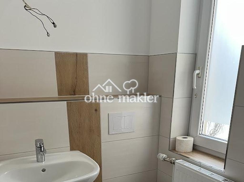 3-Raumwohnung mit PKW-Stellplatz, Küche und Keller - Photo 5