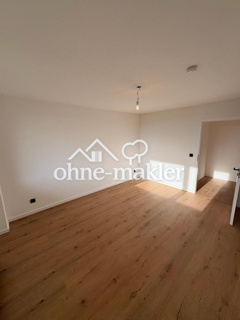 Erstbezug nach Kernsanierung: helle 3,5-Zimmer-Wohnung mit 2 Balkonen, EBK und TG-Garage - Photo 3