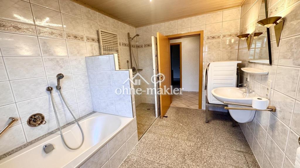 Helle 3-Zimmer-Erdgeschosswohnung mit Balkon & großem Garten zur alleinigen Nutzung - Foto 5