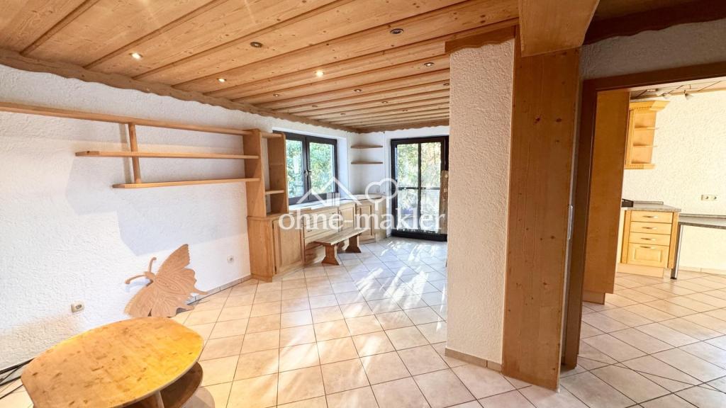 Helle 3-Zimmer-Erdgeschosswohnung mit Balkon & großem Garten zur alleinigen Nutzung - Foto 1