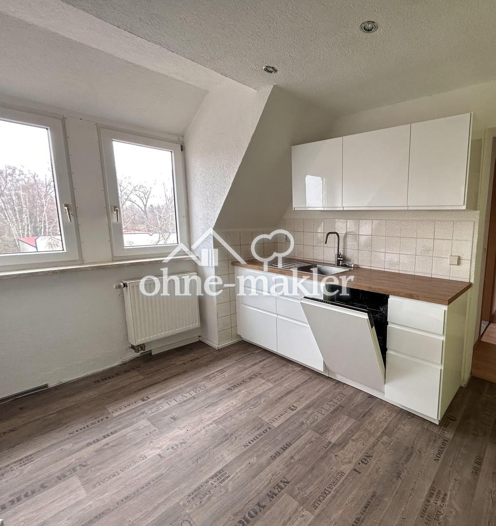 frisch renovierte 3 Zimmerwohnung mit Küche und Stellplatz - Photo 2