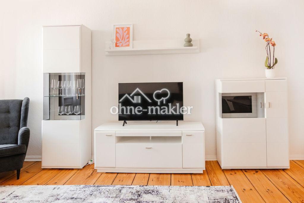 Furnished & fully equipped: bright 2-room apartment (Altbau) with wooden flooring in Berlin-Mitte - Photo 4
