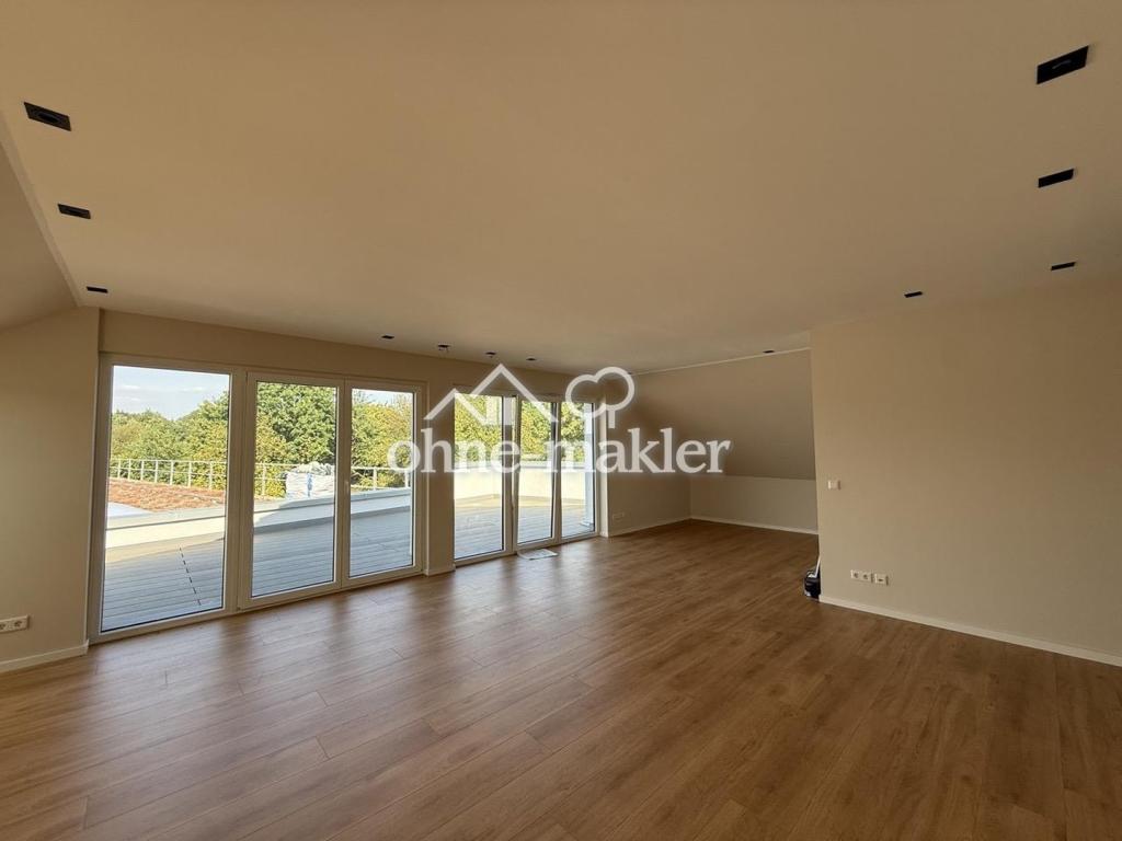 großzügiges Wohnen zum Wohlfühlen - 5 Zimmer mit 50 m² Terrasse - Erstbezug nach Sanierung - Photo 1