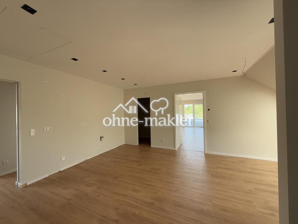 großzügiges Wohnen zum Wohlfühlen - 5 Zimmer mit 50 m² Terrasse - Erstbezug nach Sanierung - Photo 2