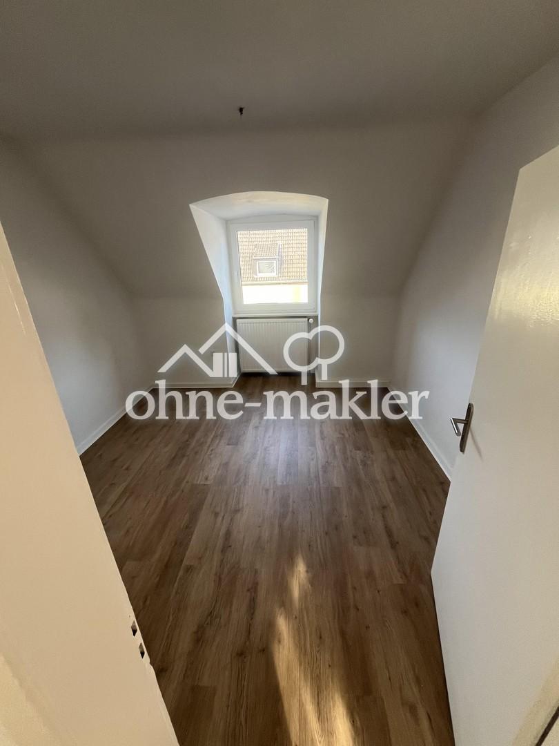 Renovierte helle Dachgeschosswohnung - Foto 4