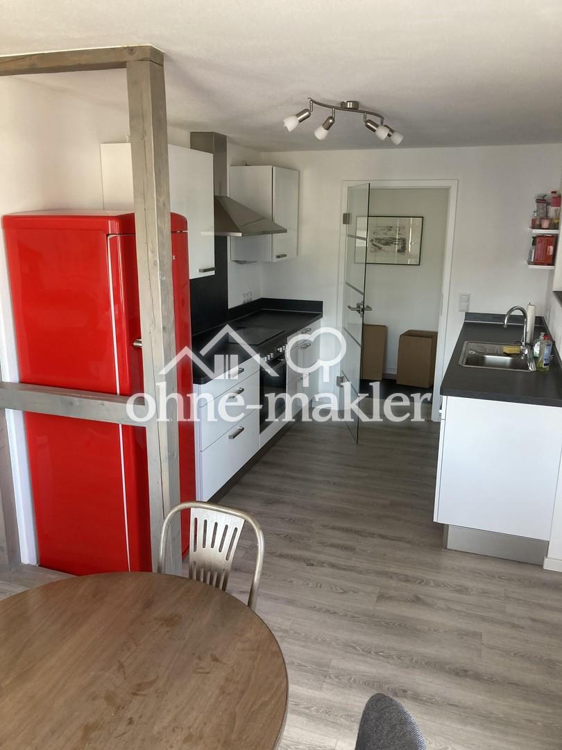 Großzügige 3ZKB Wohnung, WC, Dachboden, ca 90qm mit Schloßblick - Photo 3