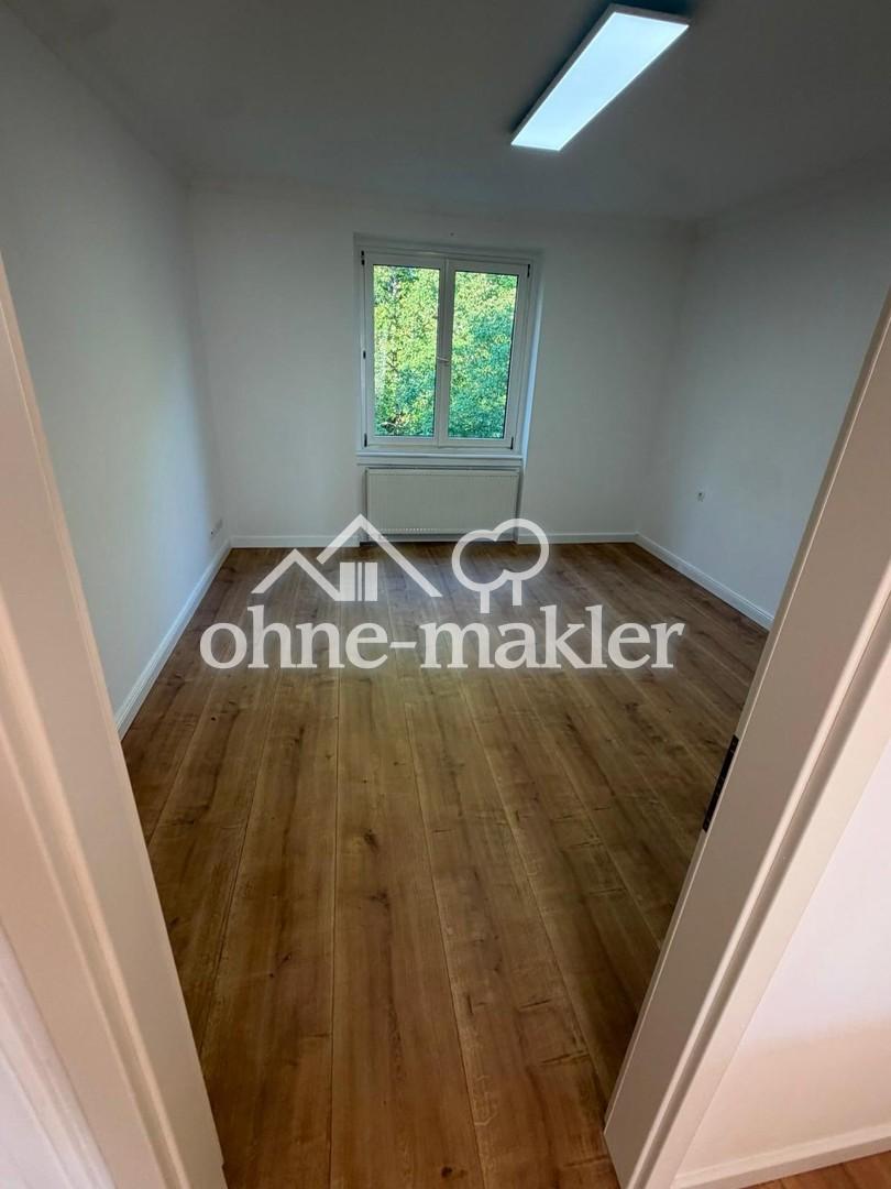 Top renovierte 3,5-Zimmer Wohnung mit hochwertiger Einbauküche - Photo 3