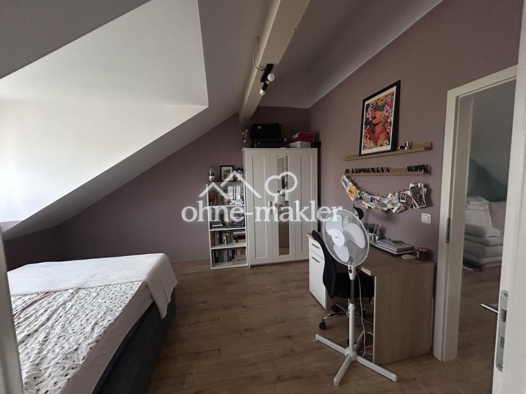 Charmante Dachgeschosswohnung in Poing - Photo 2