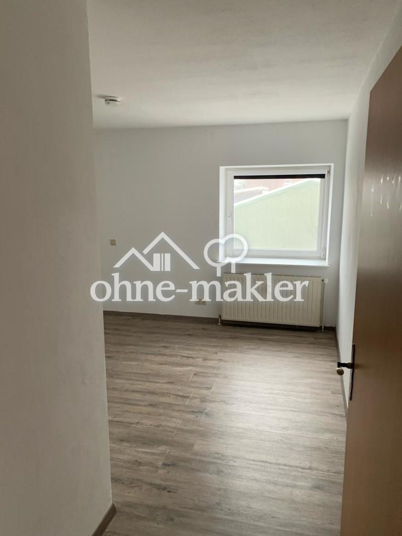 Weddelbrook Große 3 Zimmer Maisonette Wohnung mit Terrasse ab sofort - Photo 2