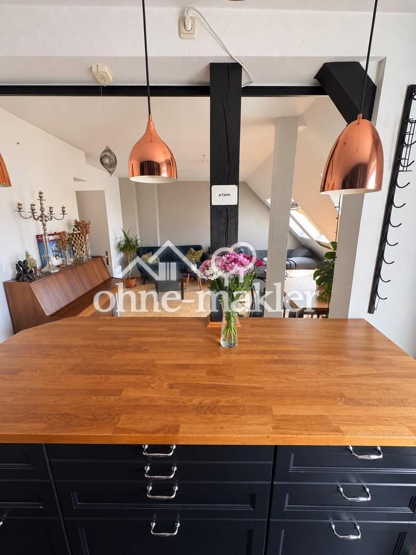 hell & möbliert: 2-Zimmer-Wohnung mit Balkon · 69 m² · befristet - Photo 1