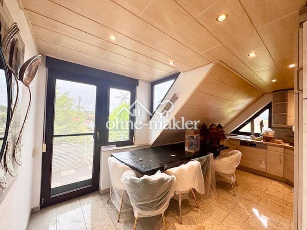 Hochwertig renovierte 3-Zimmer-Wohnung mit Balkon & neuer Einbauküche - Foto 1