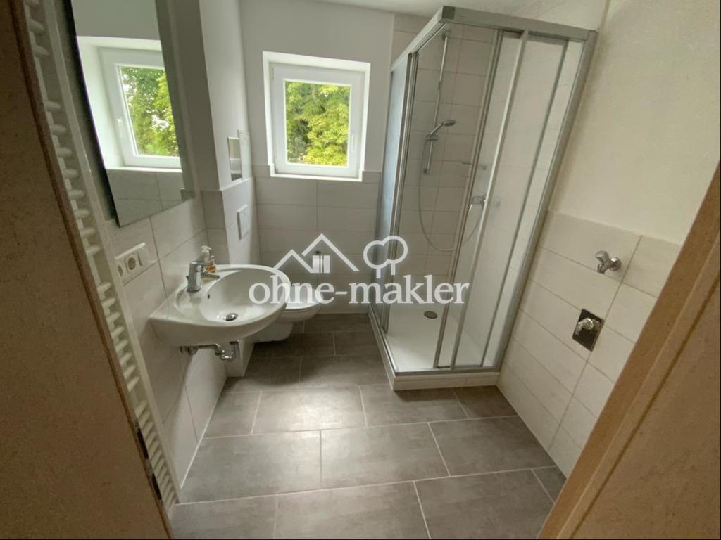 Helle 3-Zimmer-Wohnung mit Balkon, Stellplatz und großem Keller - Photo 2