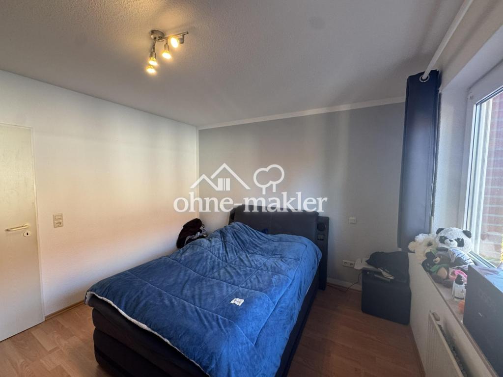 Von Privat, für junge Leute, 3 ZKB, EBK, HWR, Balkon, Kaminofen, Waschtrockner, Carport mit AR - Photo 3