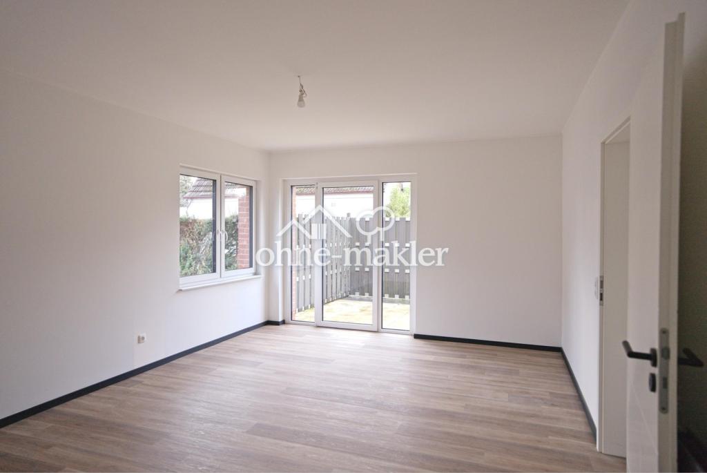 Trittau - Erstbezug nach Sanierung: Große Erdgeschoss Wohnung mit Terrasse + Garten - Photo 2