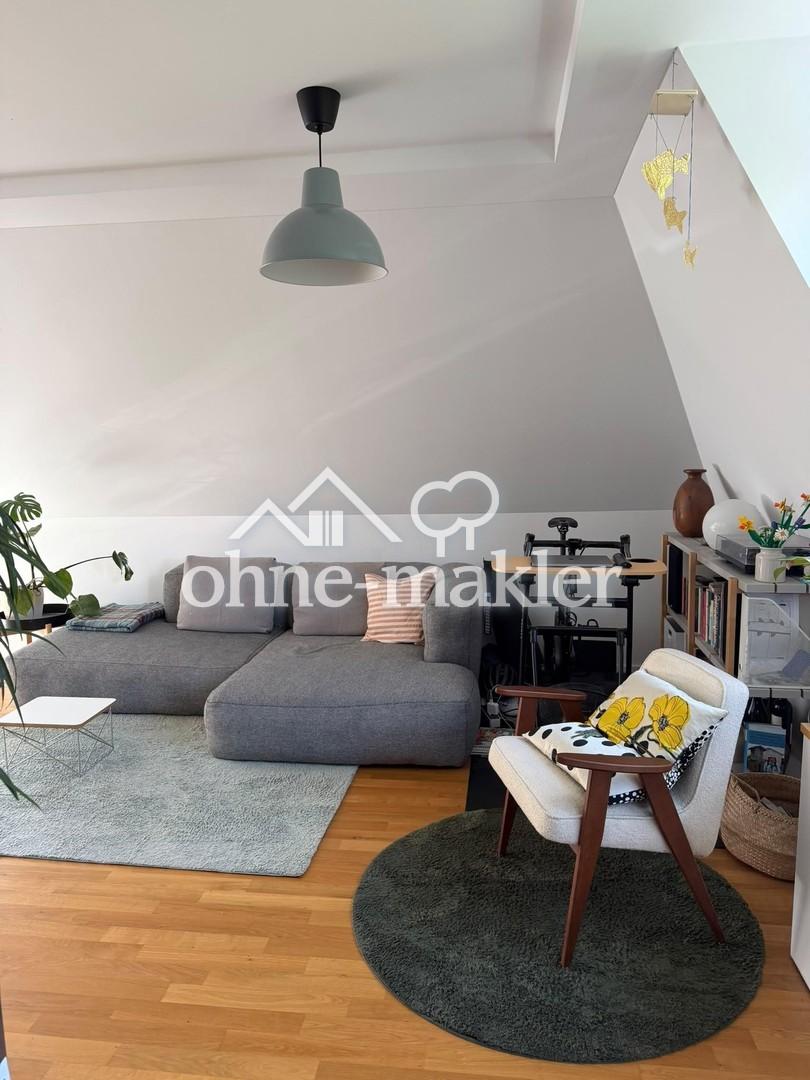 Helle, freundliche und ruhige DG-Wohnung - Foto 1